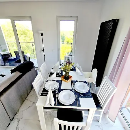 Apartament Starolecka Warta Parking Included 아파트