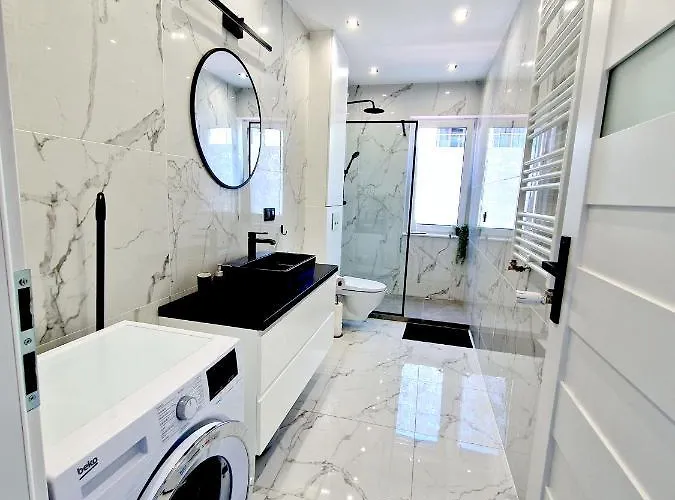 Apartament Starolecka Warta Parking Included דירה פוזנן